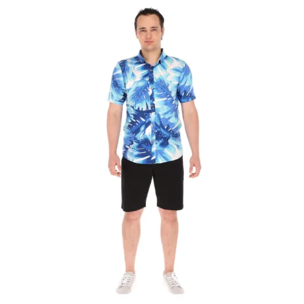 camisa hawaiana de hombre con colores azules y balnco